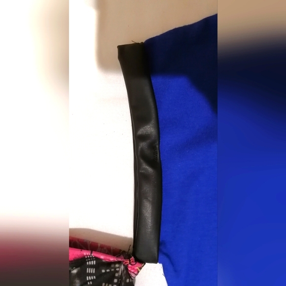 Monster High Girl's Shirt Arm Warmers NWT Size M/M(10/12) - Picture 8 of 10